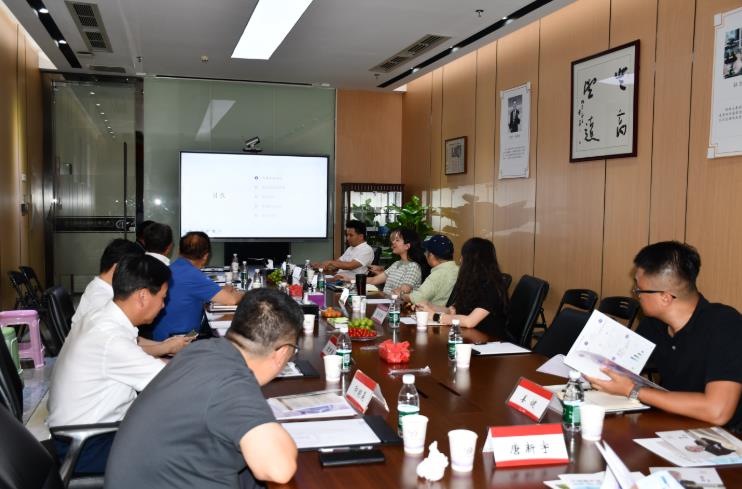 大連市人大常委會領(lǐng)導(dǎo)蒞臨達(dá)博生物調(diào)研考察